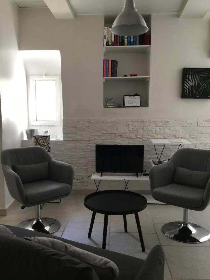 Agreable Maison De Village Provencal Volx Exterior photo